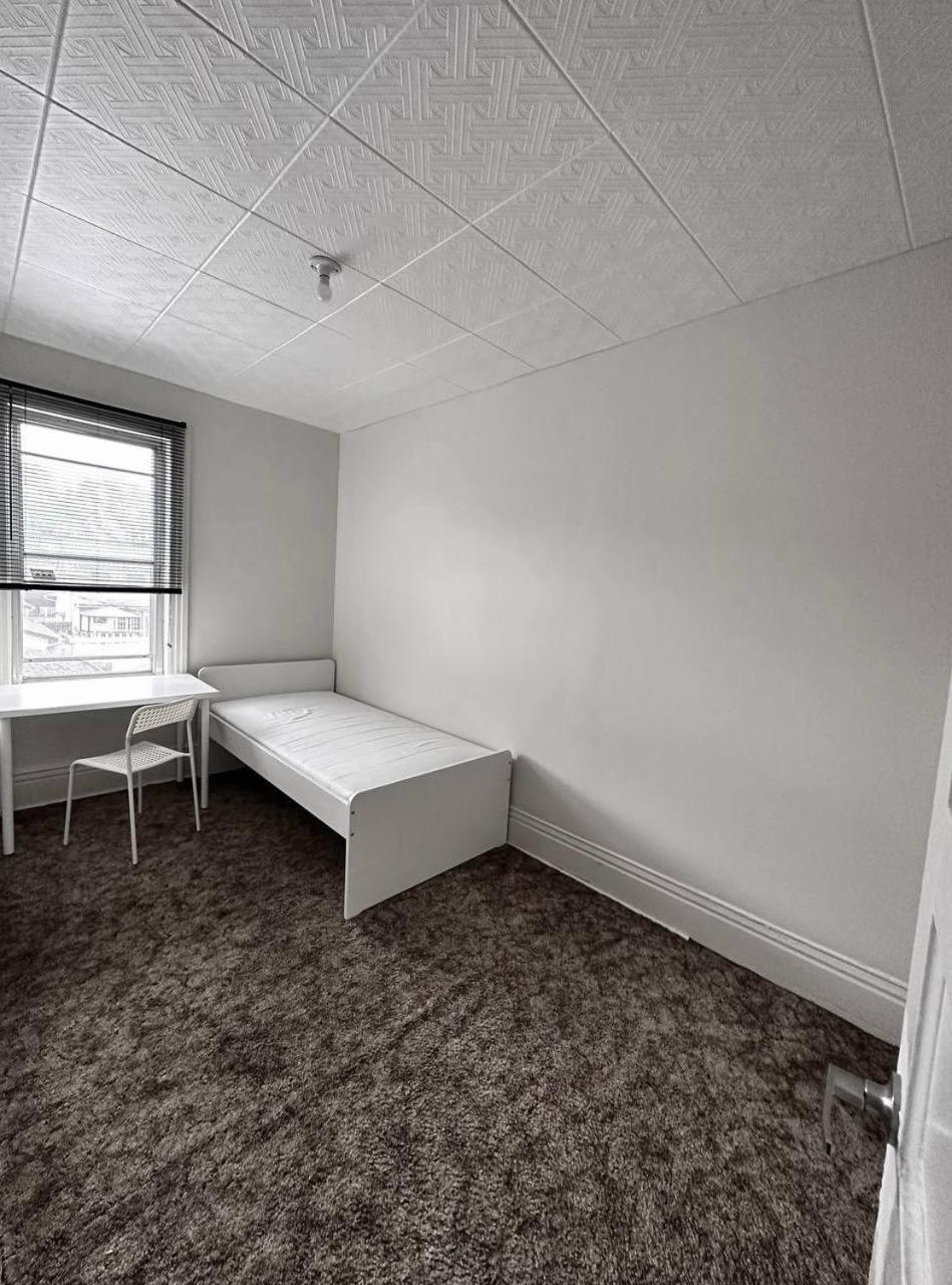 Rooms Available Downtown Winnipeg Exteriör bild